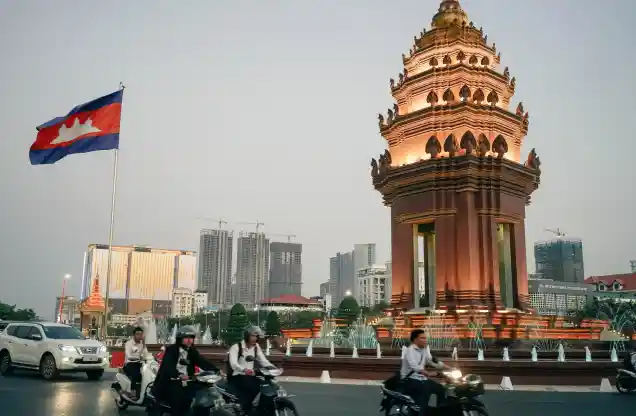 Independence Monument Phnom Penh