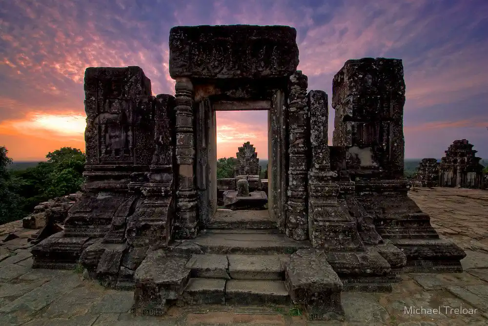 Phnom Bakheng Sunset